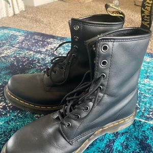 Dr. Martens black excellent condition